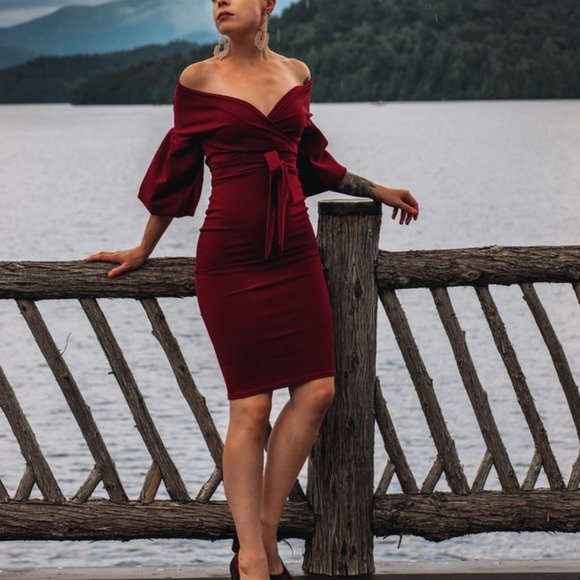 Red Off-the-Shoulder Bodycon - Picture 4 of 8